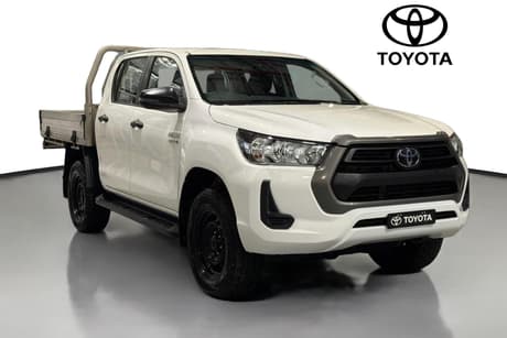 White 2022 Toyota Hilux X Cab Cab Chassis Sr (4X4)