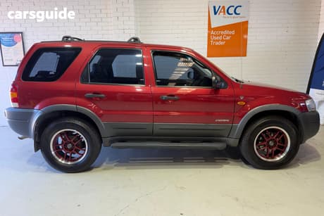 Red 2002 Ford Escape Wagon Xlt