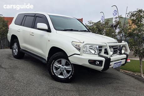 White 2010 Toyota Landcruiser Wagon Sahara (4X4)