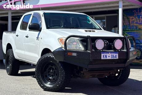 White 2005 Toyota Hilux Dual Cab Pick-up Sr (4X4)