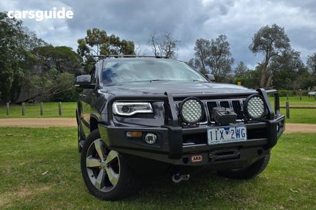 Grey 2016 Jeep Grand Cherokee Wagon Laredo (4X4)