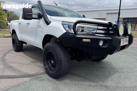 White 2015 Toyota Hilux Dual Cab Utility Sr5 (4X4)