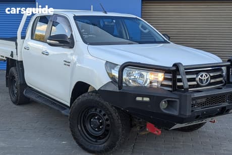 2016 Toyota Hilux Dual Cab Chassis Sr (4X4)