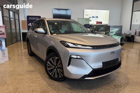Silver 2026 Geely Starray Em-I Wagon Inspire Awd