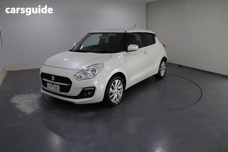 White 2023 Suzuki Swift Hatchback Gl Shadow
