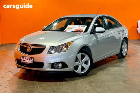 Silver 2014 Holden Cruze Sedan Equipe