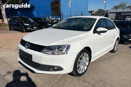 White 2014 Volkswagen Jetta Sedan 118 Tsi Highline