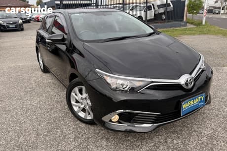 Black 2017 Toyota Corolla Hatchback Ascent Sport