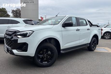 White 2025 Isuzu D-MAX Crew Cab Utility X-Rider (4X4)