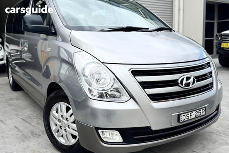 Silver 2015 Hyundai Imax Wagon
