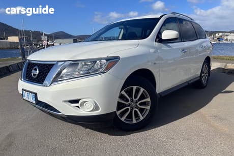 White 2014 Nissan Pathfinder Wagon St (4X4)