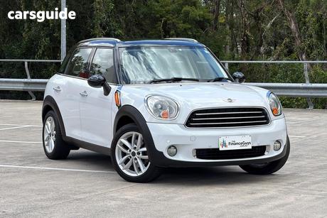 White 2011 Mini Countryman Wagon Cooper Chilli