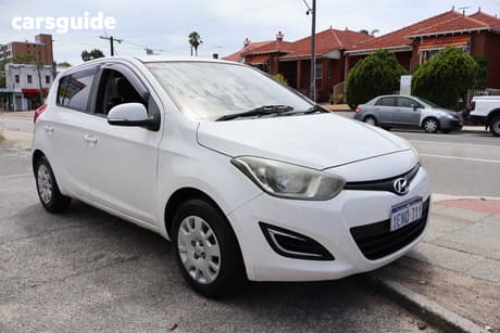 White 2014 Hyundai I20 Hatchback Active