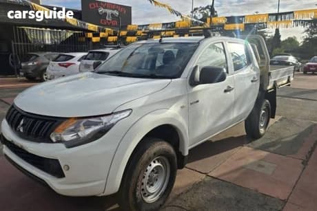 White 2018 Mitsubishi Triton Dual Cab Chassis Glx (4X4)