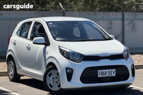 White 2022 Kia Picanto Hatchback S (Pe)