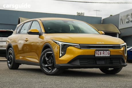 Yellow 2025 Kia K4 Hatch