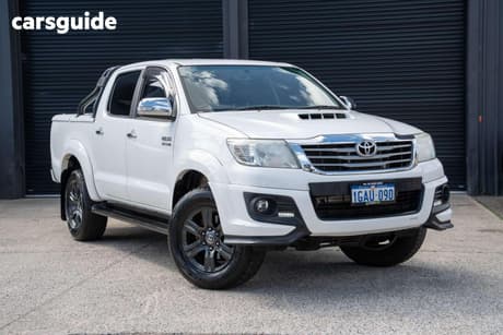 White 2014 Toyota Hilux Dual Cab Pick-up Sr5 Black (4X4)