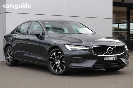 Grey 2020 Volvo S60 Sedan T5 Momentum
