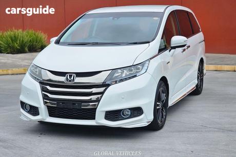 White 2017 Honda Odyssey SUV (HYBRID) 7 SEATER