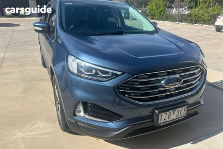 Blue 2018 Ford Endura Wagon Titanium (Awd)