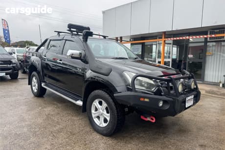 Black 2018 Isuzu D-MAX Crew Cab Utility Ls-U Hi-Ride (4X4)