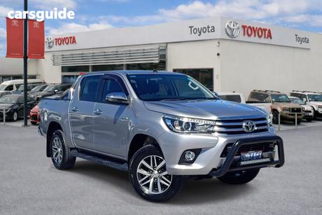 Silver 2017 Toyota Hilux Dual Cab Utility Sr5 (4X4)