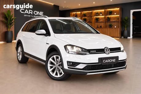 White 2015 Volkswagen Golf Wagon Alltrack 132 Tsi