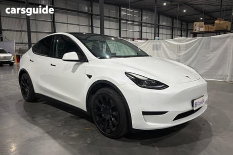 White 2023 Tesla Model Y Wagon Rear-Wheel Drive