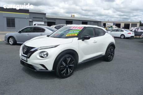 White 2023 Nissan Juke Hatchback Ti