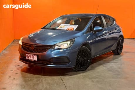 Blue 2016 Holden Astra Hatchback R