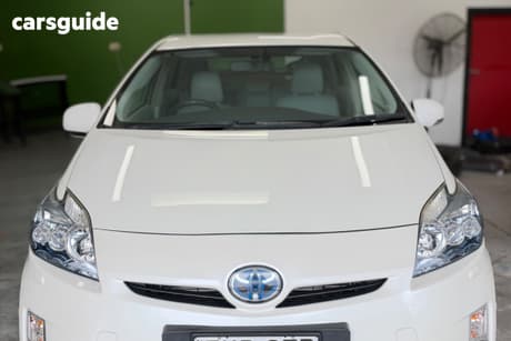 White 2010 Toyota Prius Hatchback I-Tech Hybrid