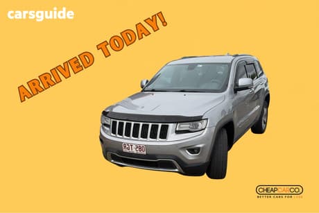 Silver 2013 Jeep Grand Cherokee Wagon Limited (4X4)