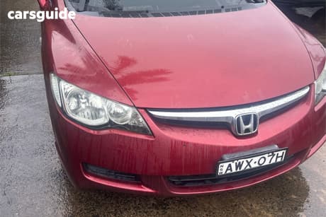 Red 2006 Honda Civic Sedan Gli