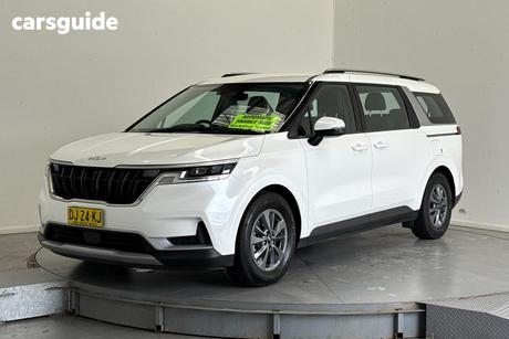 White 2023 Kia Carnival Wagon S