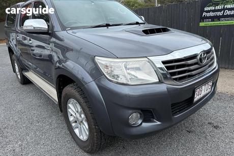 Grey 2013 Toyota Hilux Dual Cab Pick-up Sr5 (4X4)