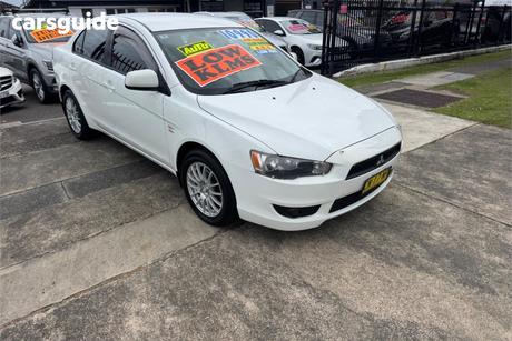 White 2012 Mitsubishi Lancer Sedan Es