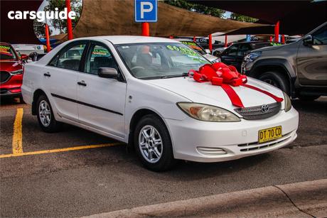 White 2003 Toyota Camry Sedan Altise