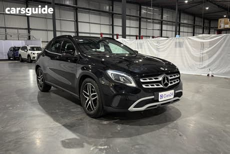 Purple 2018 Mercedes-Benz GLA SUV