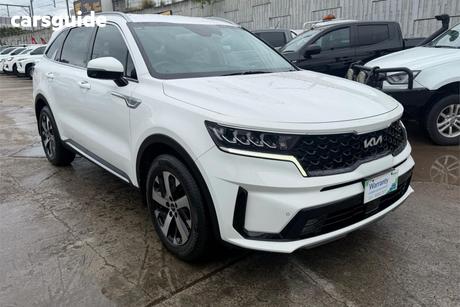 White 2022 Kia Sorento Wagon Sport 7 Seat