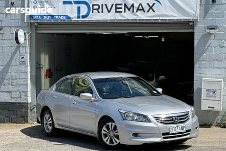 Silver 2012 Honda Accord Sedan Vti