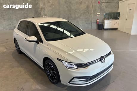 White 2022 Volkswagen Golf Hatchback 110Tsi Life