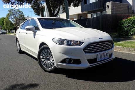 White 2016 Ford Mondeo Hatch TREND