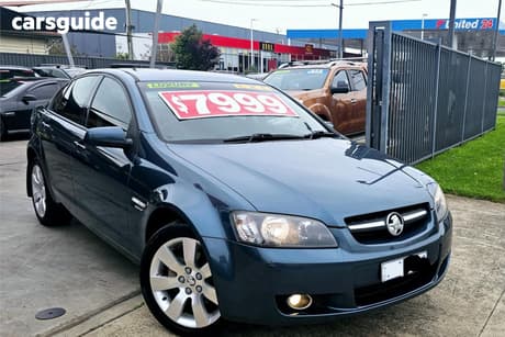 Blue 2009 Holden Commodore Sedan International