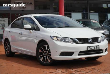 White 2015 Honda Civic Sedan Vti-S