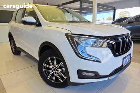 White 2025 Mahindra XUV700 Wagon Ax7L