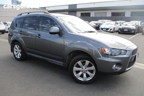 Grey 2011 Mitsubishi Outlander Wagon Ls 30Th Anniversary (Fwd)