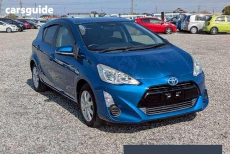 Blue 2015 Toyota Aqua Hatch G PUSH START