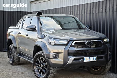 Bronze 2023 Toyota Hilux Double Cab Pick Up Rogue (4X4)