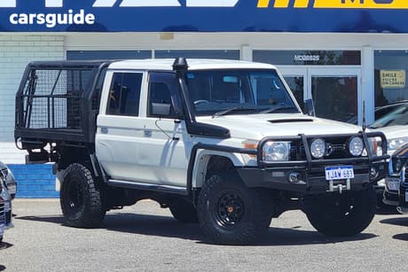 White 2014 Toyota Landcruiser Double Cab Chassis Gxl (4X4)