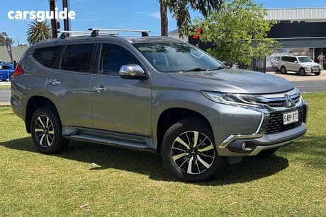 Grey 2017 Mitsubishi Pajero Sport Wagon Glx (4X4) 5 Seat